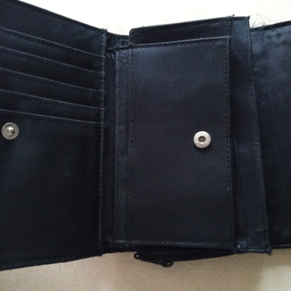 Wallet - Picture 4 of 6